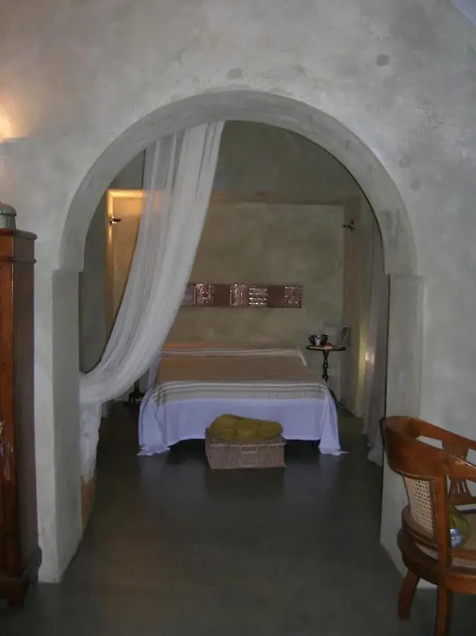 La Magnifica Villa Kamma 0*,